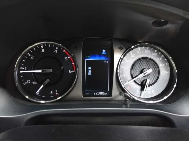 Toyota Hilux Truck Z 2024 — миниатюра 4