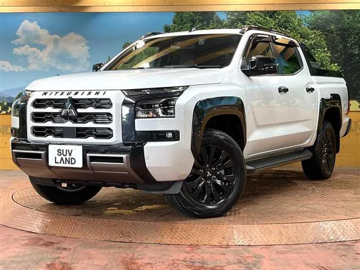 Mitsubishi Triton 2024 — фото 1, купить с доставкой в Москву