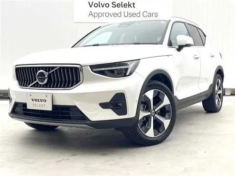 Volvo XC40 2024 купить в Москве