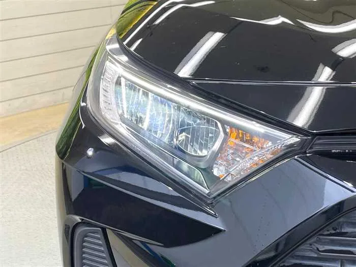 Toyota RAV4 2022 — миниатюра 5