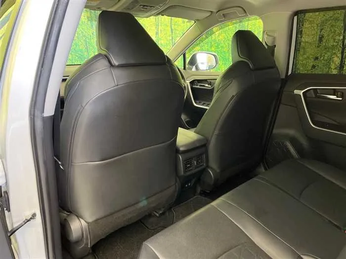 Toyota RAV4 2022 — миниатюра 3