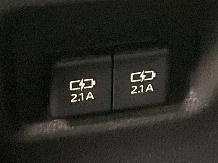 Toyota RAV4 2022 — миниатюра 5
