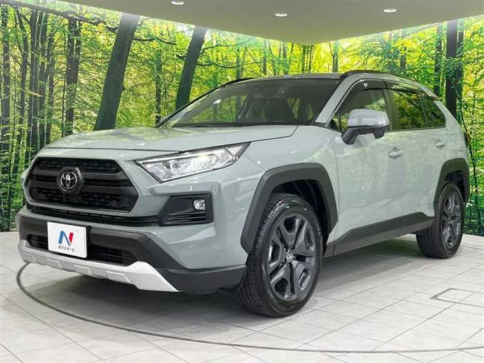 Toyota RAV4 2022 — миниатюра 3