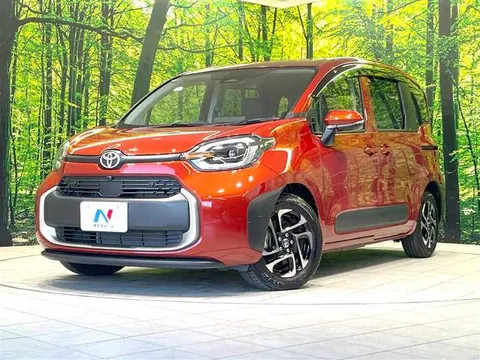 Toyota Sienta 2024 купить в Москве