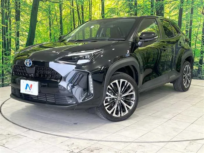 Toyota Yaris Cross 2022 — фото 1, купить с доставкой в Москву