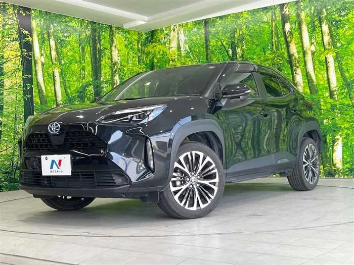 Toyota Yaris Cross 2022 — фото 1, купить с доставкой в Москву