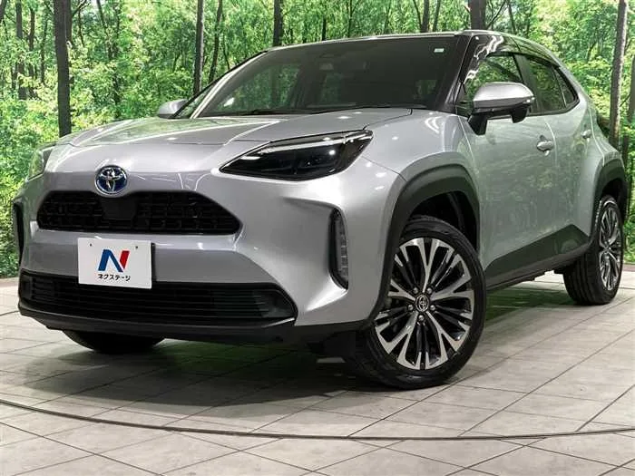 Toyota Yaris Cross 2023 — фото 1, купить с доставкой в Москву