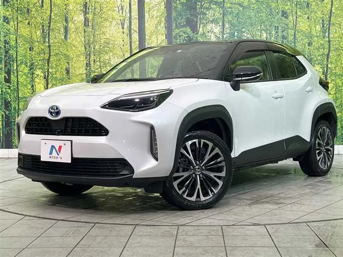 Toyota Yaris Cross 2023 — фото 1, купить с доставкой в Москву