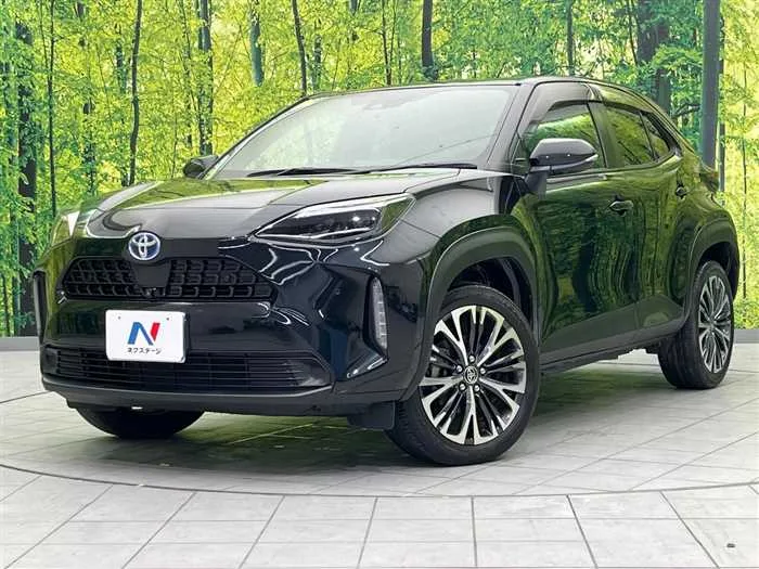 Toyota Yaris Cross 2023 — фото 1, купить с доставкой в Москву