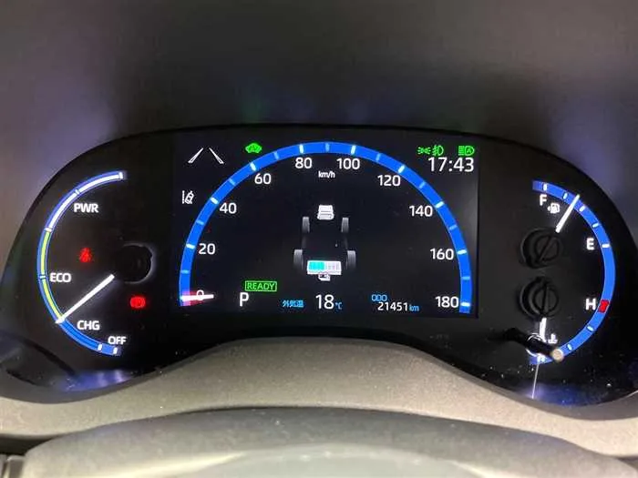 Toyota Yaris Cross 2024 — миниатюра 5