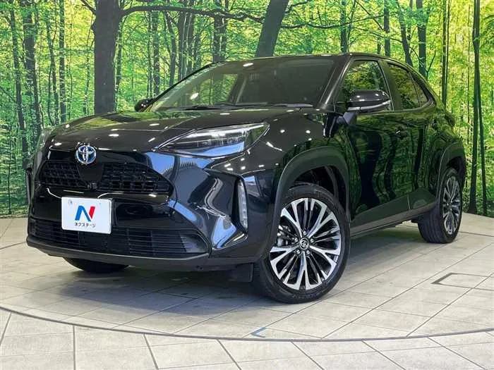 Toyota Yaris Cross 2022 — фото 1, купить с доставкой в Москву