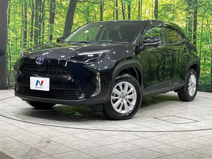 Toyota Yaris Cross 2023 — фото 1, купить с доставкой в Москву