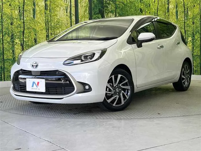 Toyota AQUA 2023 — фото 1, купить с доставкой в Москву