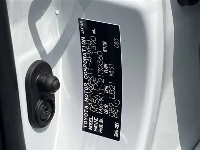 Toyota AQUA 2023 — миниатюра 2
