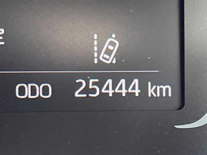 Toyota AQUA 2023 — миниатюра 3
