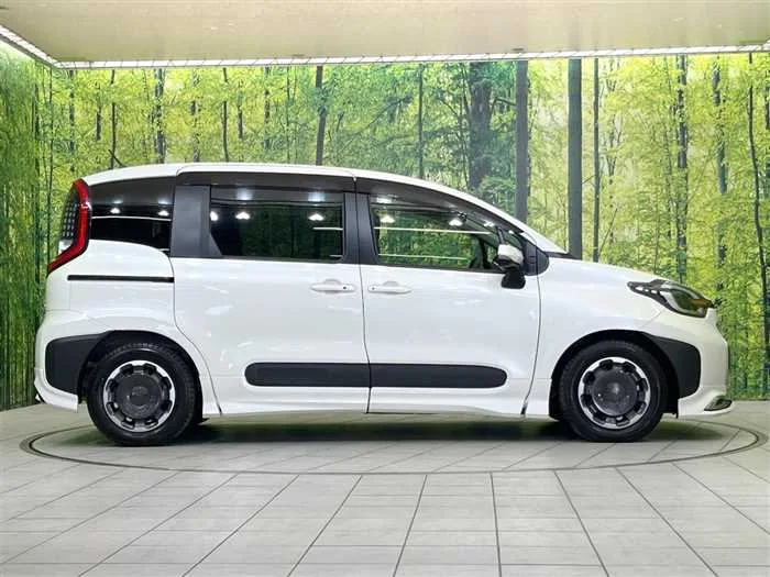 Toyota Sienta 2023 — миниатюра 5
