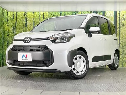 Toyota Sienta 2024 купить в Москве