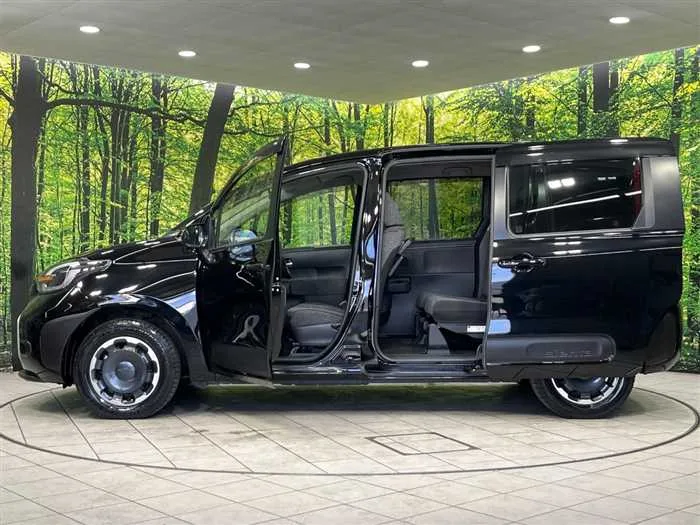 Toyota Sienta 2024 — миниатюра 5