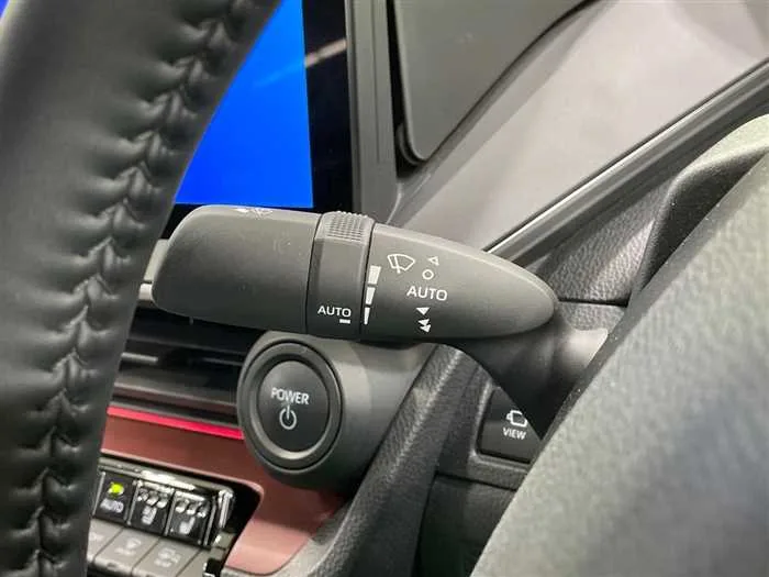 Toyota Prius 2023 — миниатюра 5