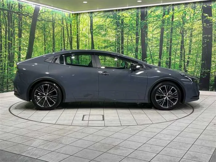 Toyota Prius 2023 — миниатюра 5