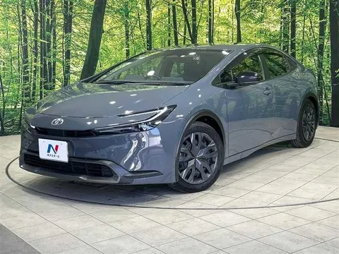 Toyota Prius 2023 купить в Москве