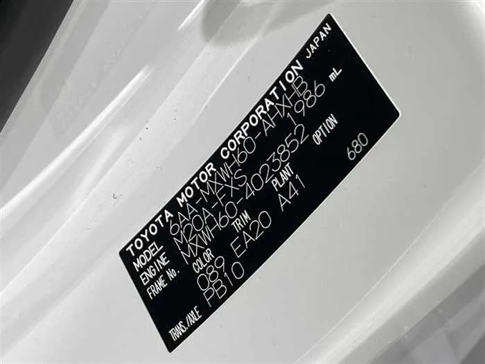 Toyota Prius 2023 — миниатюра 2