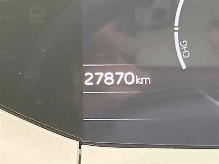 Toyota Prius 2023 — миниатюра 3