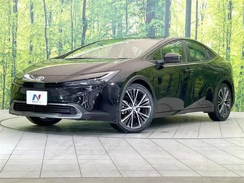 Toyota Prius 2023 купить в Москве