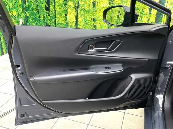Toyota Prius 2023 — миниатюра 5