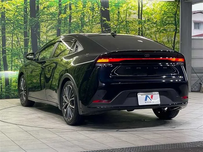 Toyota Prius 2024 — миниатюра 5