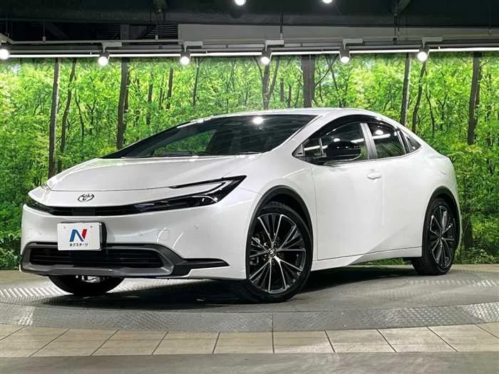 Toyota Prius 2025 — фото 1, купить с доставкой в Москву