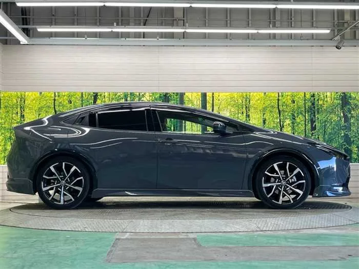 Toyota Prius 2023 — миниатюра 5