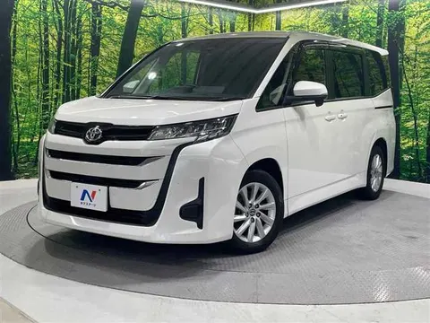 Toyota Noah 2024 купить в Москве