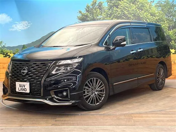 Nissan Elgrand 2024 — фото 1, купить с доставкой в Москву