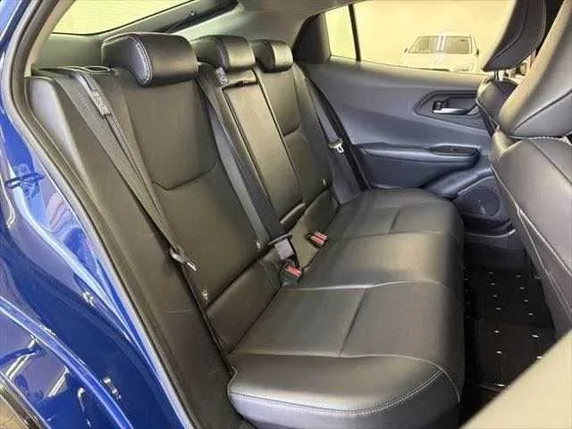 Toyota Prius Z 2023 — миниатюра 5