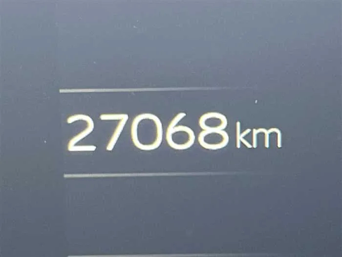 Toyota Prius 2023 — миниатюра 3