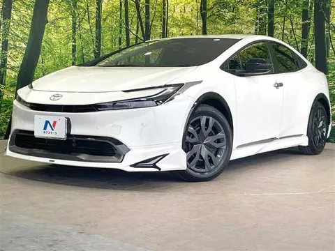 Toyota Prius 2024 купить в Москве