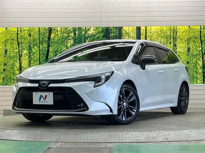 Toyota Corolla Sedan 2023 — фото 1, купить с доставкой в Москву