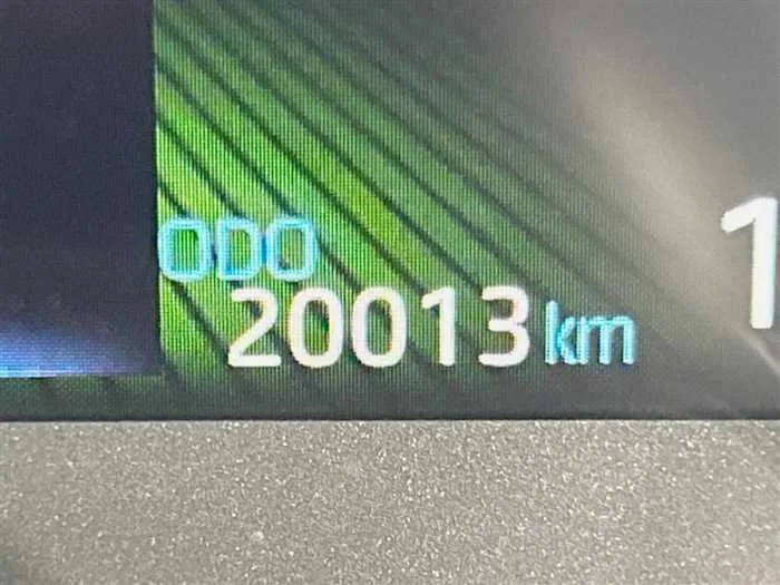 Toyota Voxy 2025 — миниатюра 3