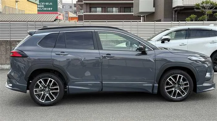 Toyota CorollaCross Z 2025 — миниатюра 3