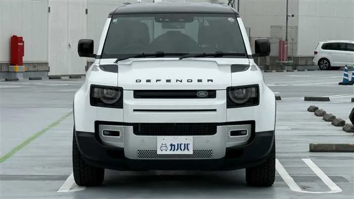 Land Rover Defender 110 S 3.0L D350 2025 — миниатюра 2