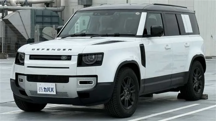 Land Rover Defender 110 S 3.0L D350 2025 — фото 1, купить с доставкой в Москву