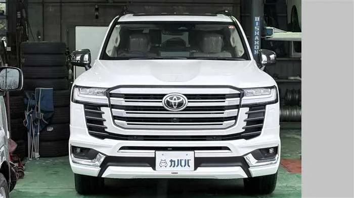 Toyota Land Cruiser ZX 2025 — миниатюра 2