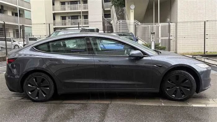 Tesla Motors Others RWD 2024 — миниатюра 3