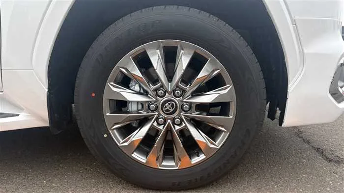Toyota Land Cruiser ZX 2026 — миниатюра 5
