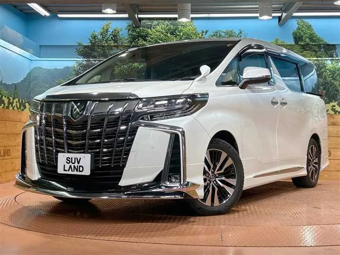 Toyota Alphard 2022 — фото 1, купить с доставкой в Москву