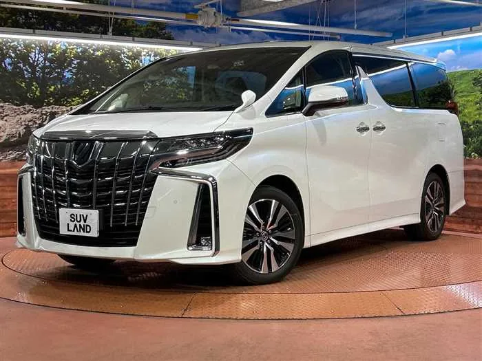 Toyota Alphard 2022 — фото 1, купить с доставкой в Москву