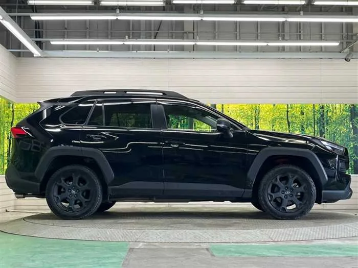 Toyota RAV4 2023 — миниатюра 5