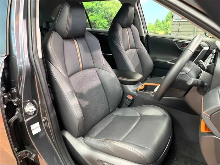 Toyota RAV4 2022 — миниатюра 2