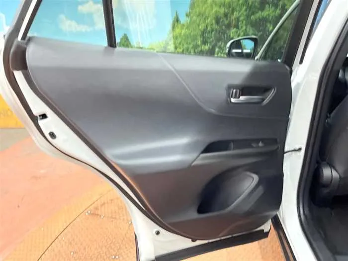 Toyota Harrier Hybrid 2023 — миниатюра 5